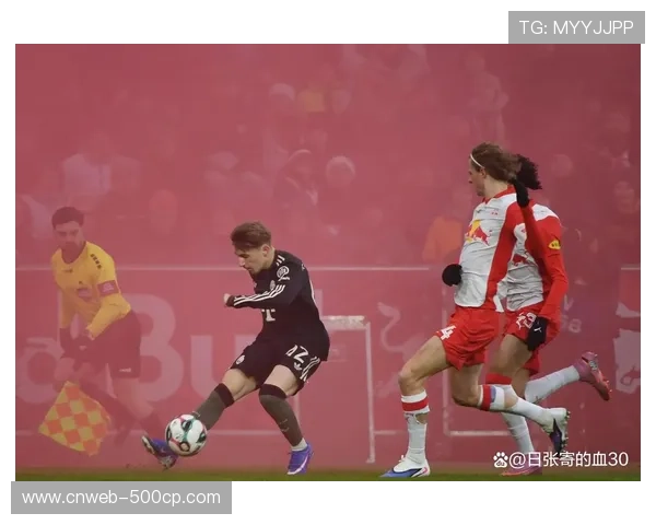 拜仁定位球防守漏洞频出，连胜终结敲响警钟